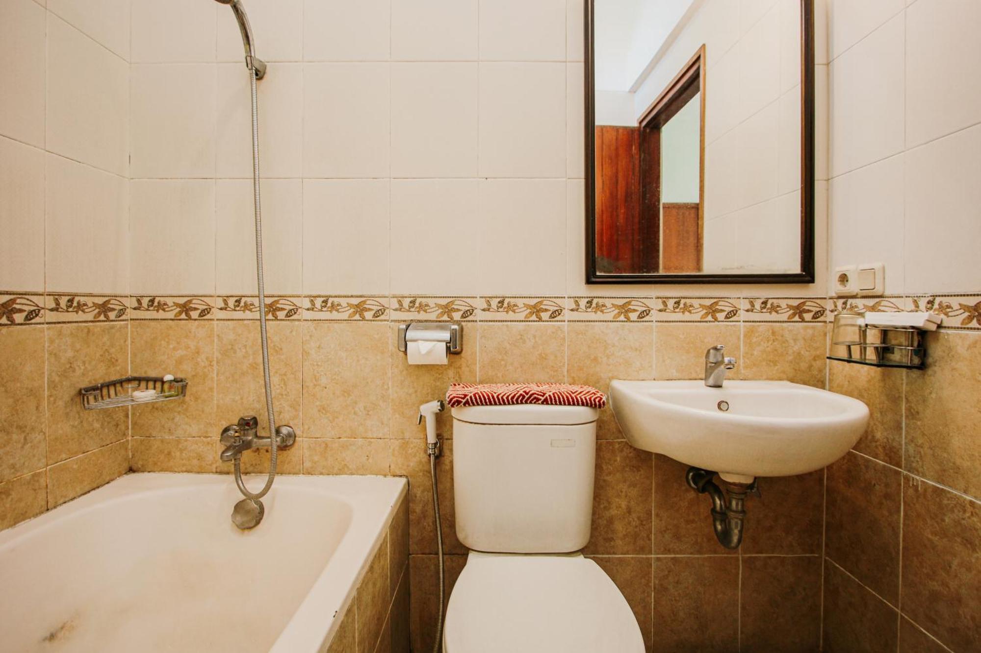 Hotel Bumi Asih Gedung Sate Bandung Buitenkant foto