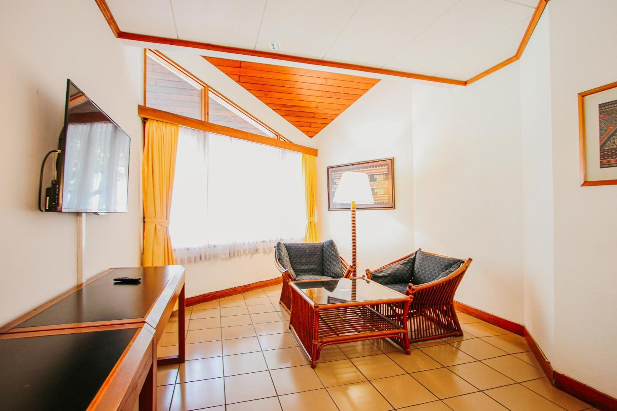 Hotel Bumi Asih Gedung Sate Bandung Buitenkant foto
