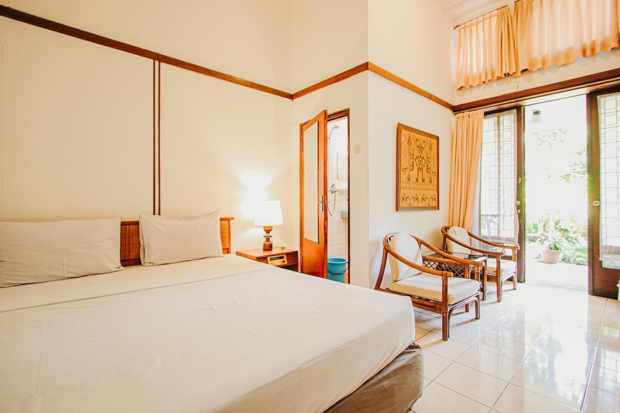 Hotel Bumi Asih Gedung Sate Bandung Buitenkant foto