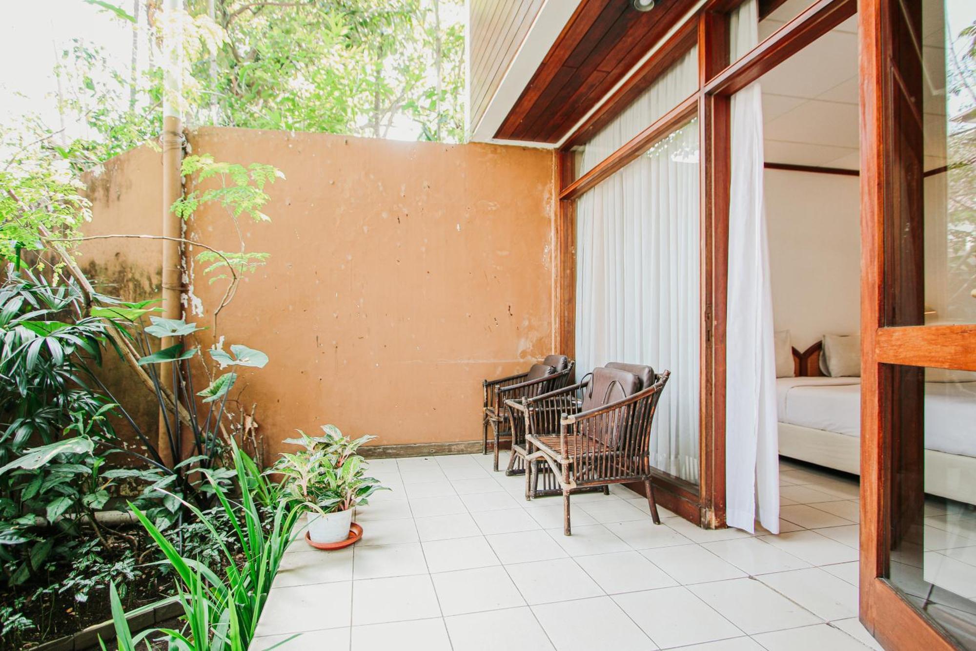Hotel Bumi Asih Gedung Sate Bandung Buitenkant foto